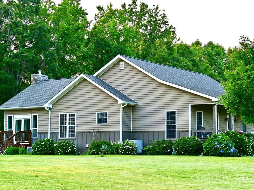 660 Scoggins Road, Rutherfordton, NC 28139.  MLS# CAR4221300, YatesRealty ID 6178. Immaculate Property~~