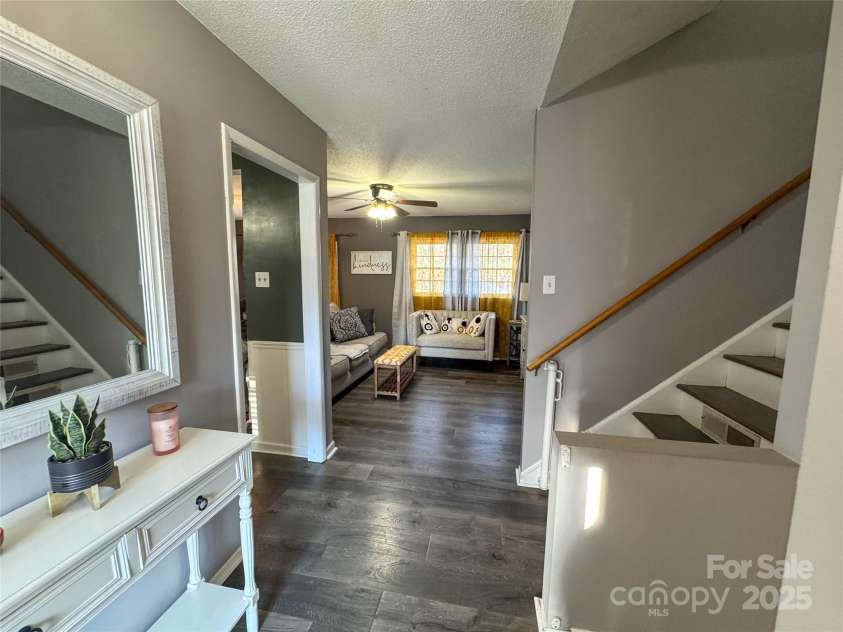 206 King Henry Lane, Gastonia, NC 28056.  MLS# CAR4213014, YatesRealty ID 618. 