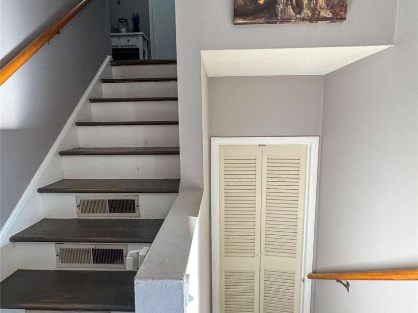 206 King Henry Lane, Gastonia, NC 28056.  MLS# CAR4213014, YatesRealty ID 618. 