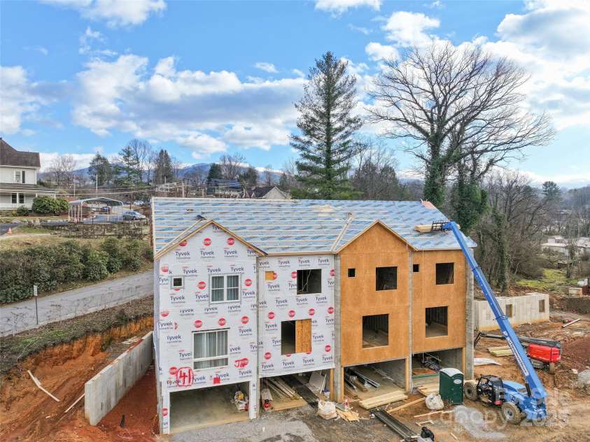 41 Richland Street, Waynesville, NC 28786.  MLS# CAR4330949, YatesRealty ID 618. Under construction