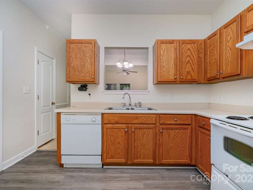 12925 Windy Lea Lane, Huntersville, NC 28078.  MLS# CAR4244429, YatesRealty ID 6180. 