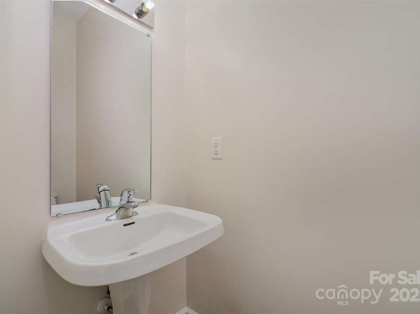12925 Windy Lea Lane, Huntersville, NC 28078.  MLS# CAR4244429, YatesRealty ID 6180. 