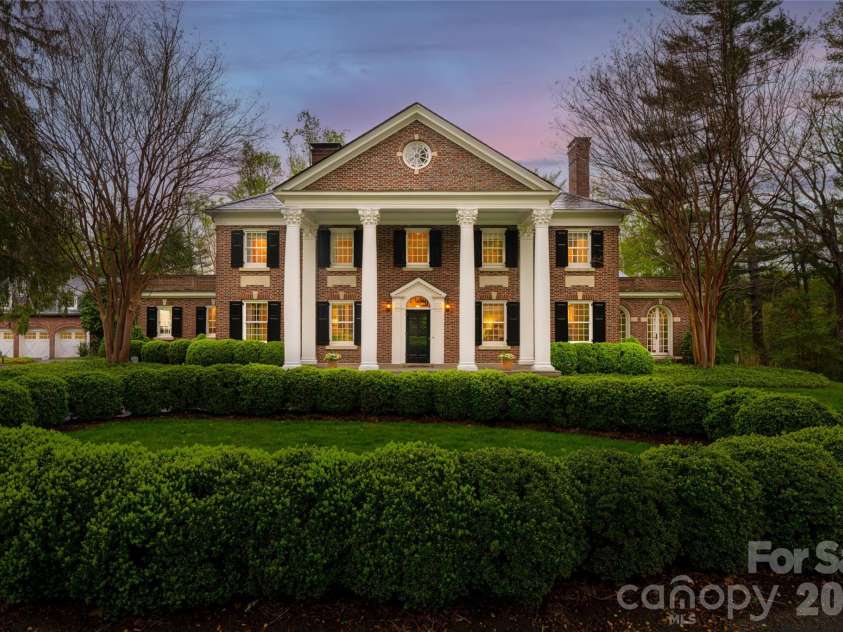 31 Busbee Road, Asheville, NC 28803.  MLS# CAR4240113, YatesRealty ID 6180. 