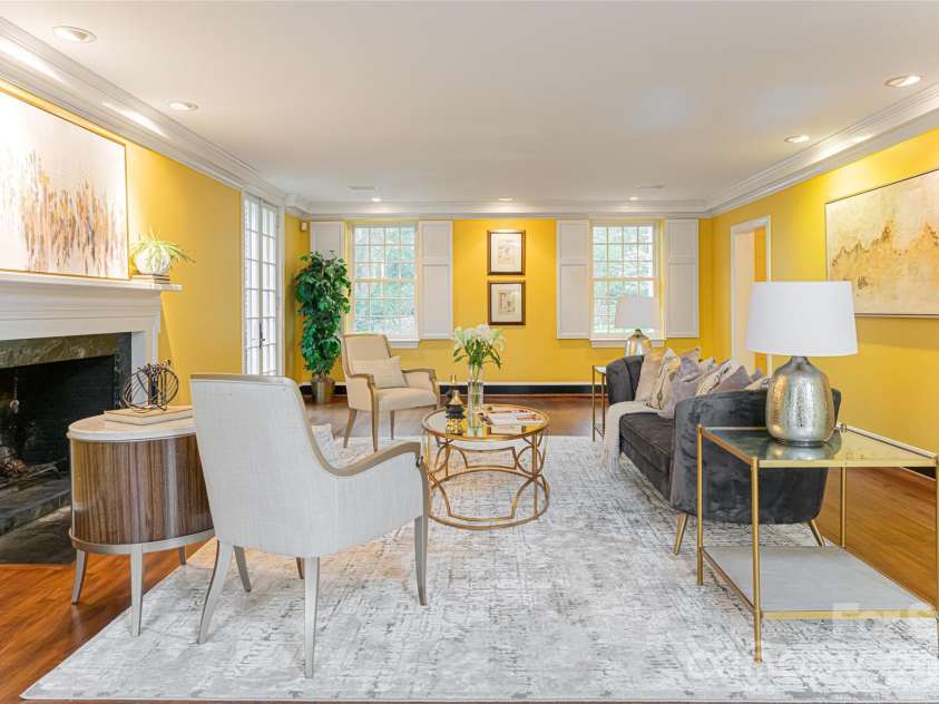 31 Busbee Road, Asheville, NC 28803.  MLS# CAR4240113, YatesRealty ID 6180. 