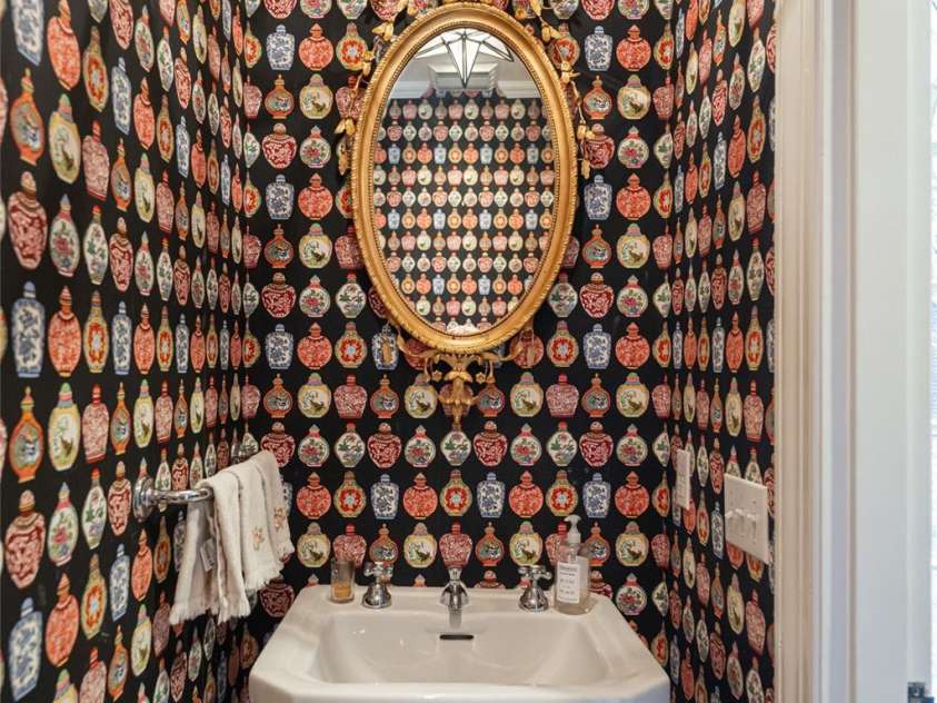 31 Busbee Road, Asheville, NC 28803.  MLS# CAR4240113, YatesRealty ID 6180. 