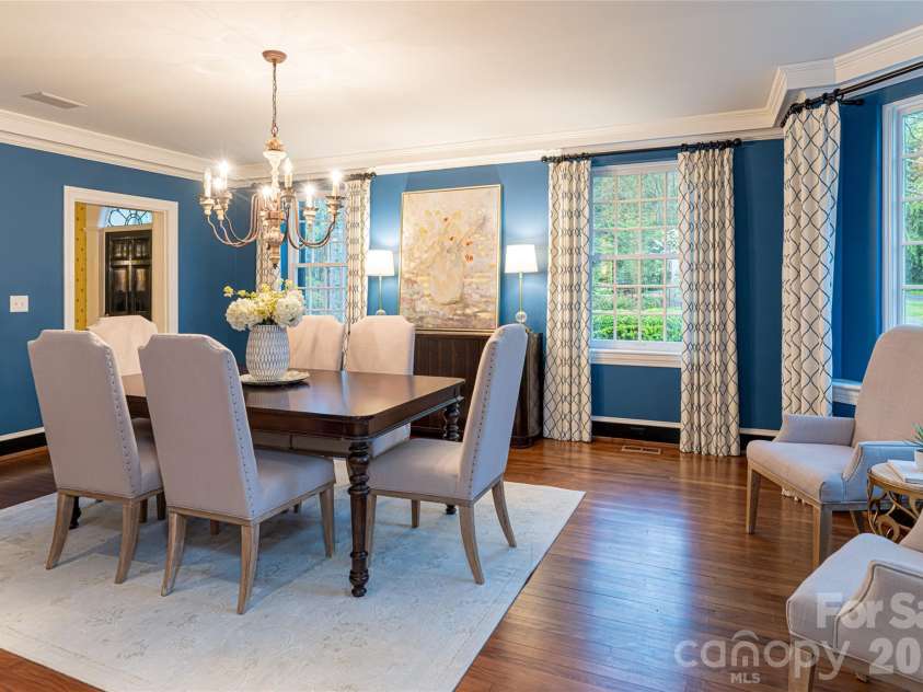 31 Busbee Road, Asheville, NC 28803.  MLS# CAR4240113, YatesRealty ID 6180. 