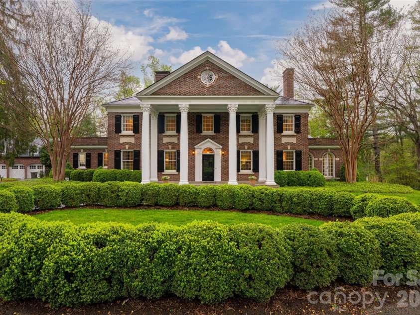 31 Busbee Road, Asheville, NC 28803.  MLS# CAR4240113, YatesRealty ID 6180. 