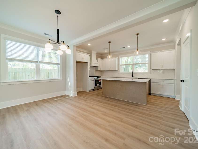 574 Reid Street, Belmont, NC 28012.  MLS# CAR4228442, YatesRealty ID 6181. Dining Room