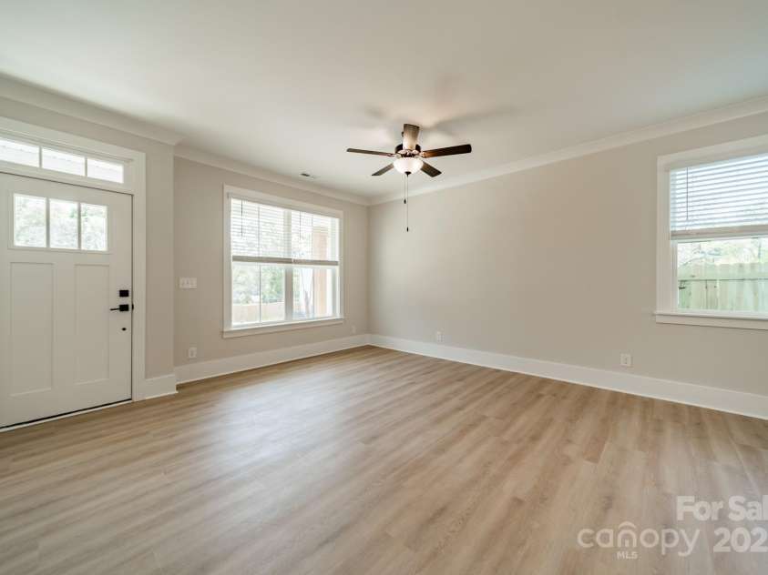 574 Reid Street, Belmont, NC 28012.  MLS# CAR4228442, YatesRealty ID 6181. Living Room
