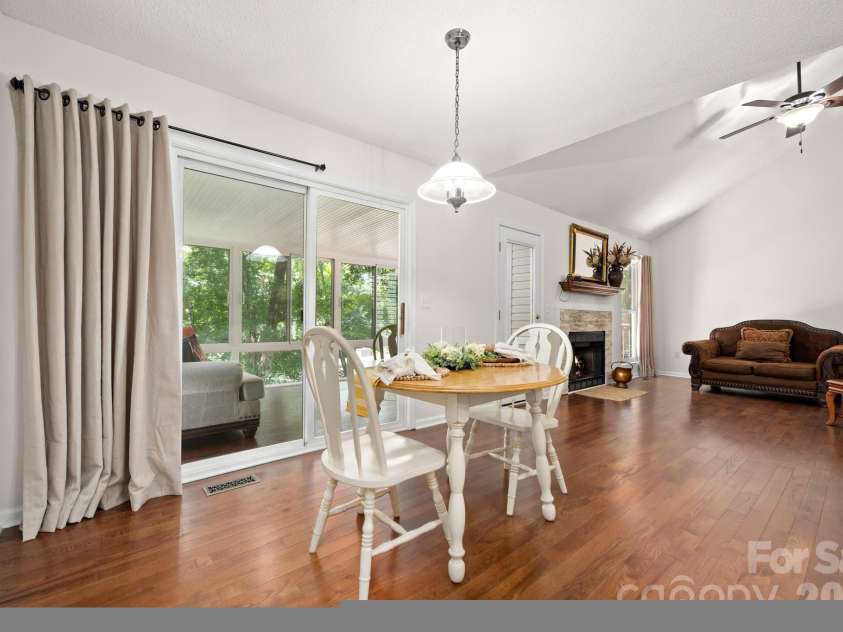 701 Salisbury Road, Hendersonville, NC 28792.  MLS# CAR4279569, YatesRealty ID 6181. 