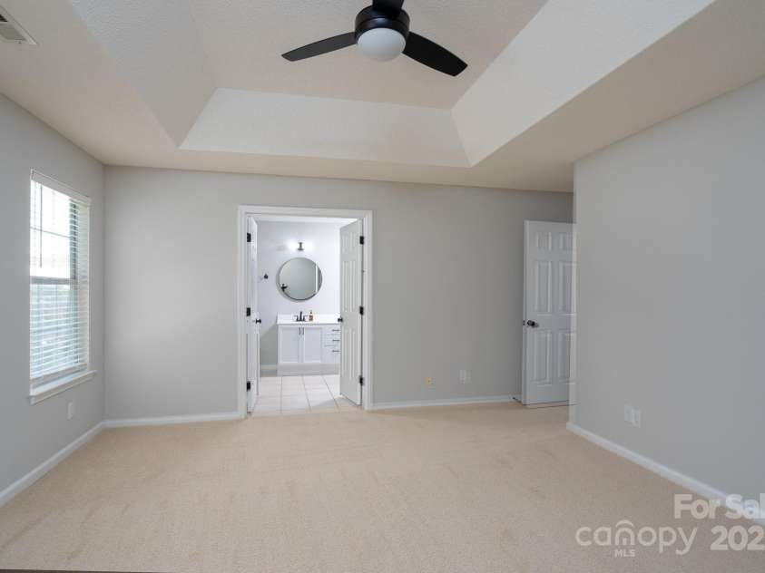 6111 Tesh Court, Charlotte, NC 28269.  MLS# CAR4239195, YatesRealty ID 6183. Owner's Suite