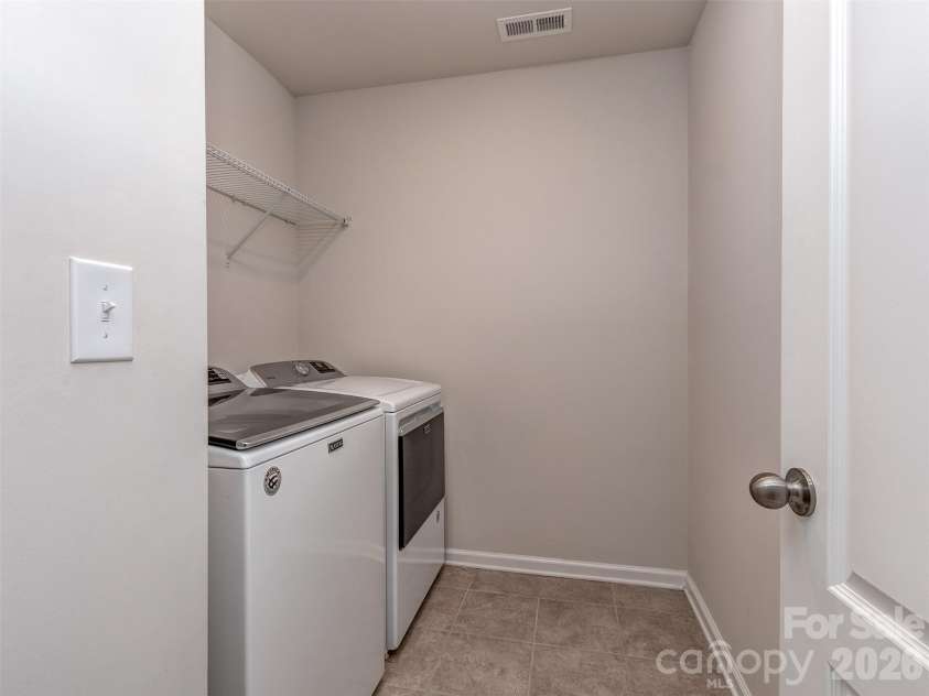 2118 Killian Creek Drive, Denver, NC 28037.  MLS# CAR4358493, YatesRealty ID 6184. Laundry room