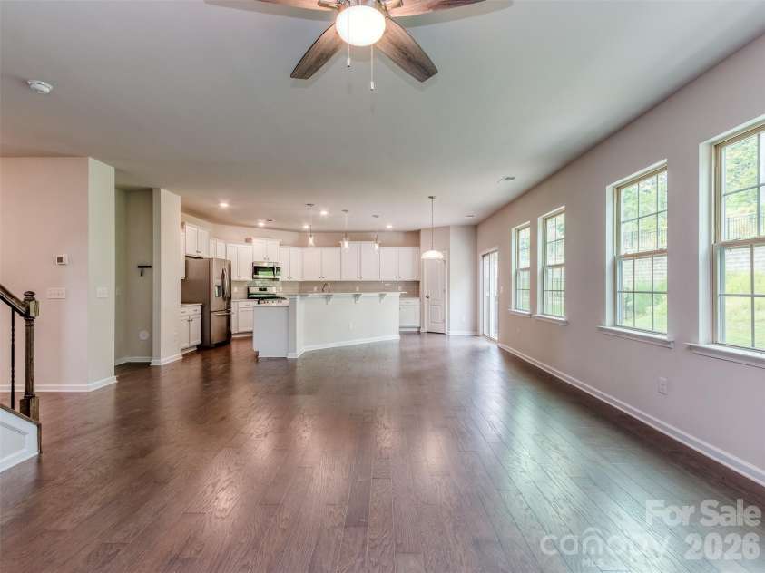 2118 Killian Creek Drive, Denver, NC 28037.  MLS# CAR4358493, YatesRealty ID 6184. Open floor plan with breakfast area 