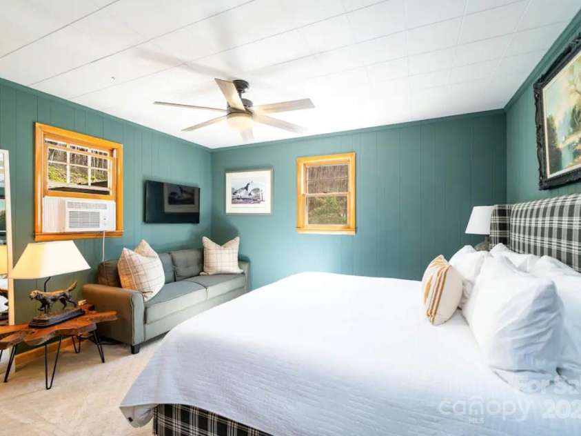 275 Barrett Road, Balsam, NC 28707.  MLS# CAR4224244, YatesRealty ID 6184. 