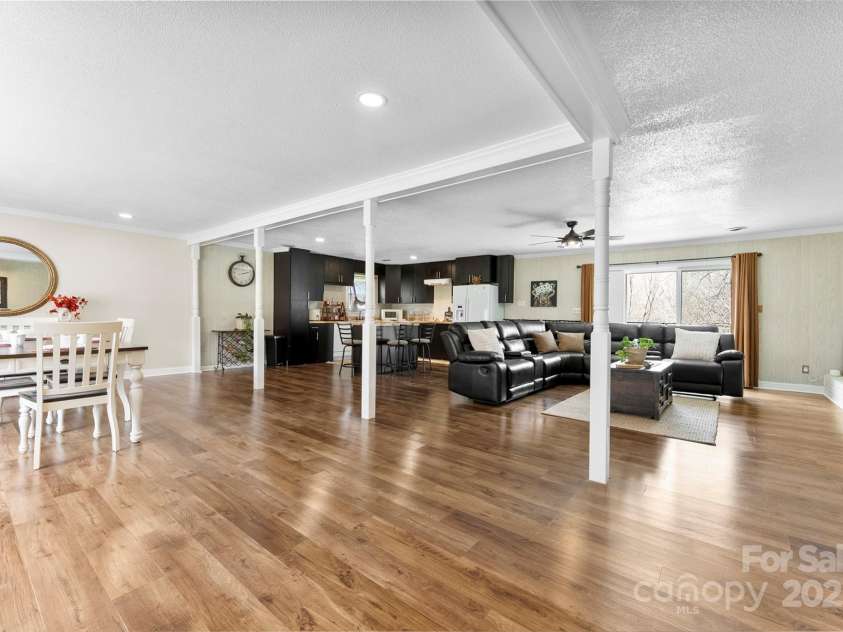 1042 Old Boiling Springs Road, Shelby, NC 28152.  MLS# CAR4239769, YatesRealty ID 6185. 