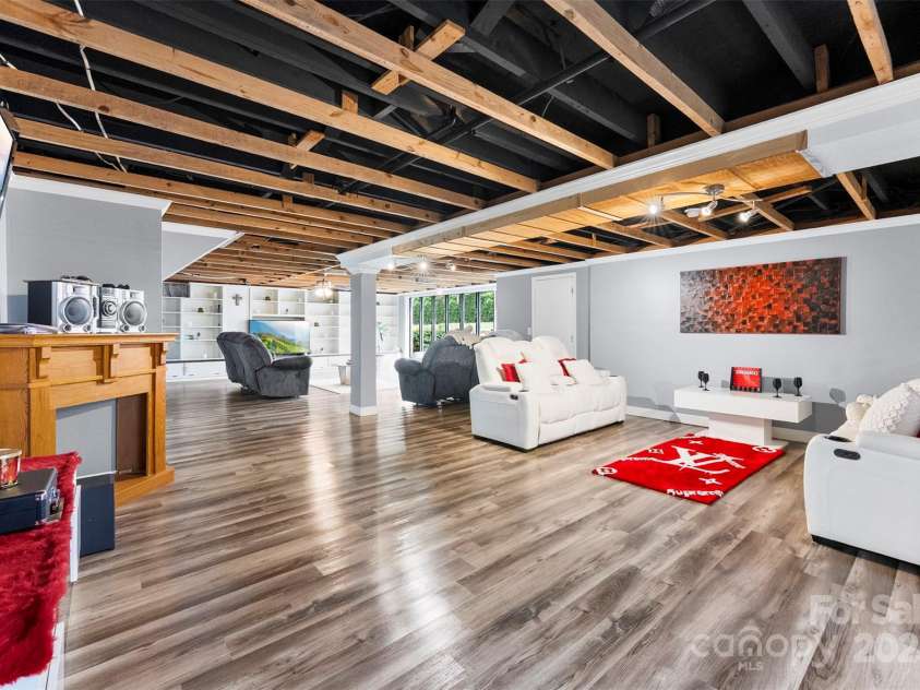 1042 Old Boiling Springs Road, Shelby, NC 28152.  MLS# CAR4239769, YatesRealty ID 6185. 