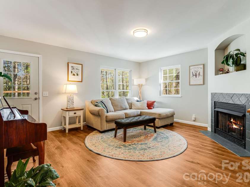348 Big Raven Lane, Saluda, NC 28773.  MLS# CAR4356572, YatesRealty ID 6185. 