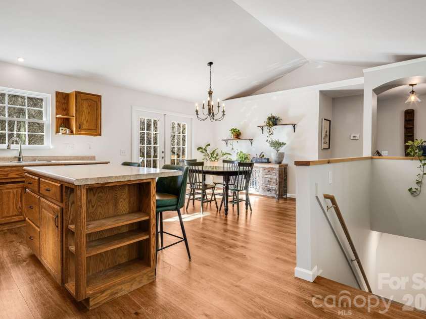 348 Big Raven Lane, Saluda, NC 28773.  MLS# CAR4356572, YatesRealty ID 6185. 