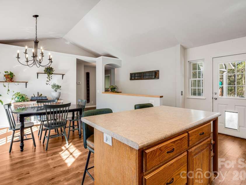 348 Big Raven Lane, Saluda, NC 28773.  MLS# CAR4356572, YatesRealty ID 6185. 