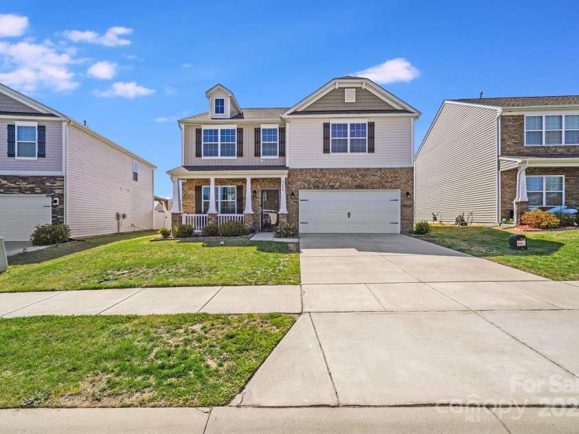 3286 Shining Rock Street, Concord, NC 28027.  MLS# CAR4244404, YatesRealty ID 6186. 