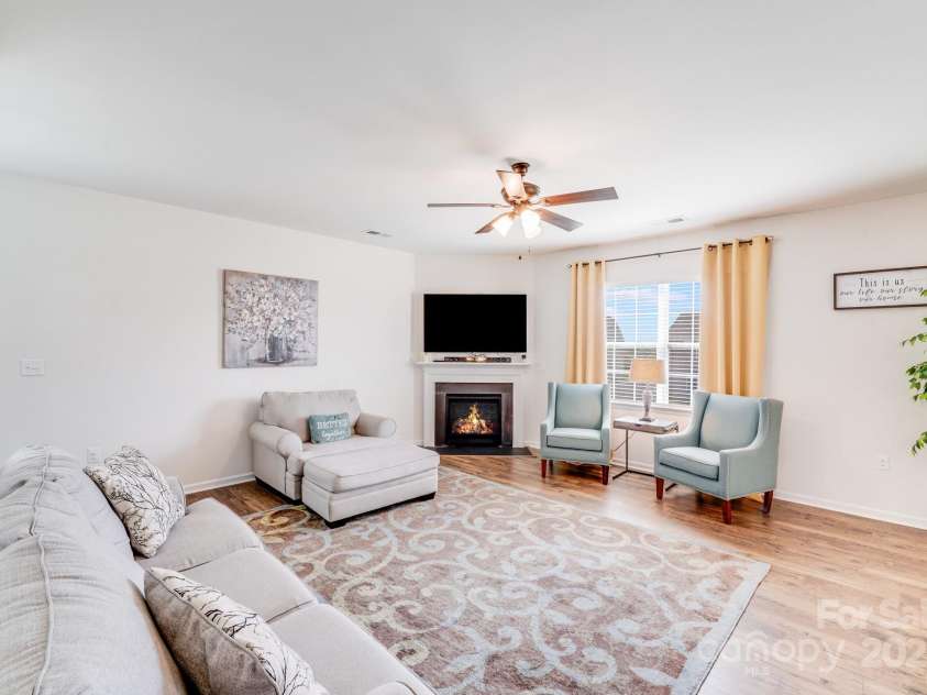 3286 Shining Rock Street, Concord, NC 28027.  MLS# CAR4244404, YatesRealty ID 6186. 