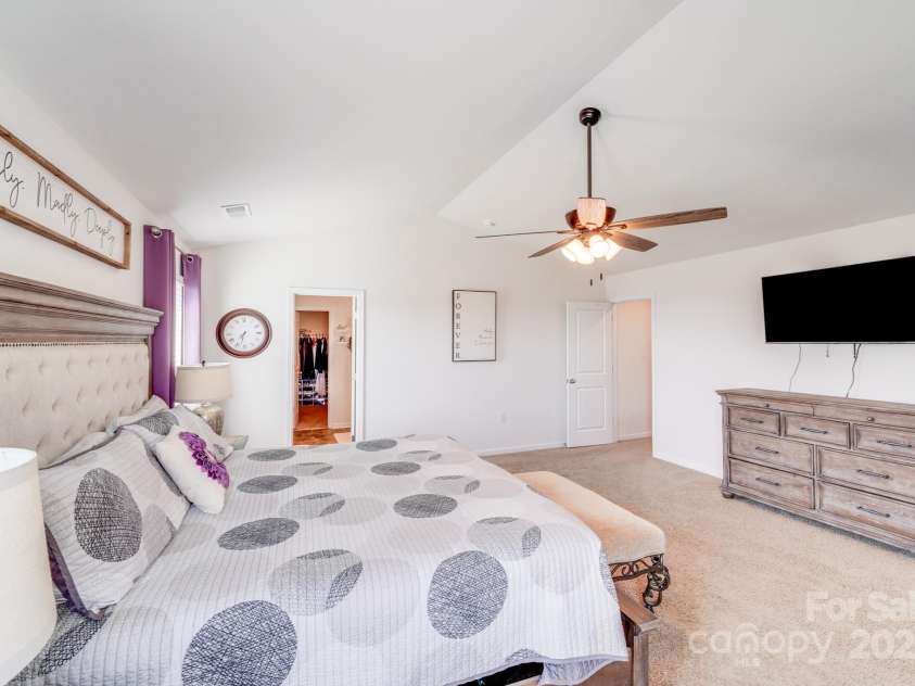 3286 Shining Rock Street, Concord, NC 28027.  MLS# CAR4244404, YatesRealty ID 6186. 