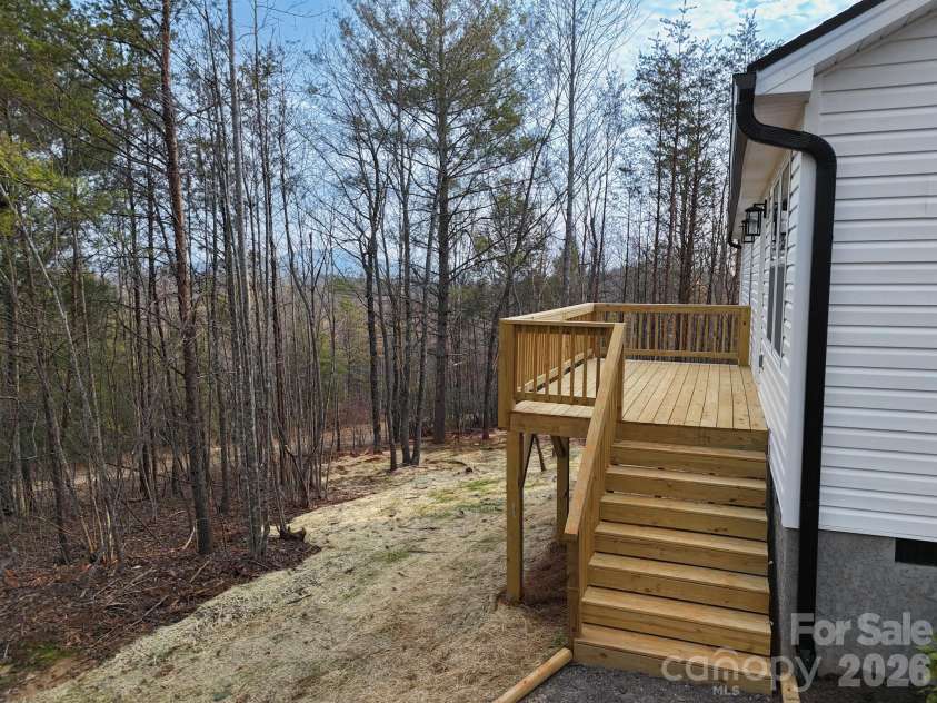 124 Fairfield Lane, Marion, NC 28752.  MLS# CAR4337723, YatesRealty ID 6189. 