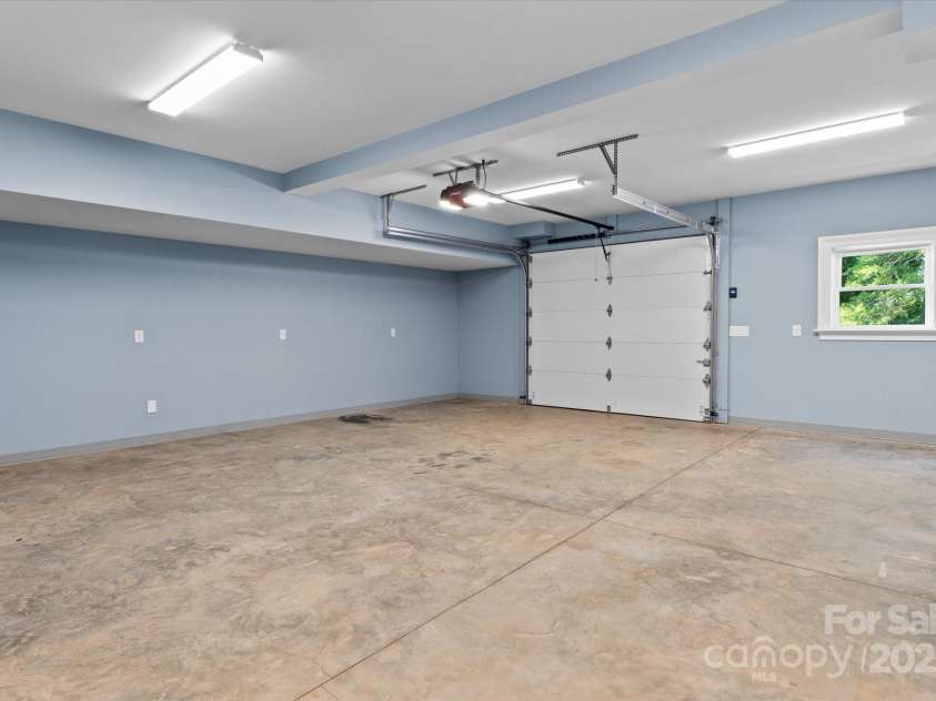 1122 Astoria Parkway, Catawba, NC 28609.  MLS# CAR4285552, YatesRealty ID 619. 