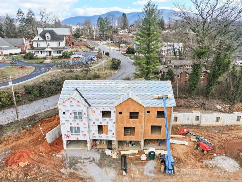 45 Richland Street, Waynesville, NC 28786.  MLS# CAR4331469, YatesRealty ID 619. 