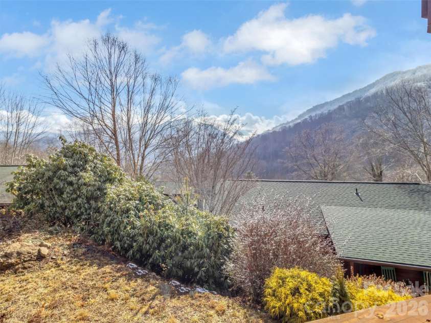 24 Hawthorn Road, Maggie Valley, NC 28751.  MLS# CAR4342542, YatesRealty ID 6190. 