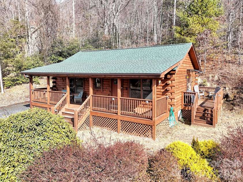 24 Hawthorn Road, Maggie Valley, NC 28751.  MLS# CAR4342542, YatesRealty ID 6190. 