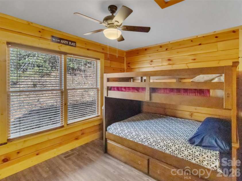 24 Hawthorn Road, Maggie Valley, NC 28751.  MLS# CAR4342542, YatesRealty ID 6190. Cute bunk beds