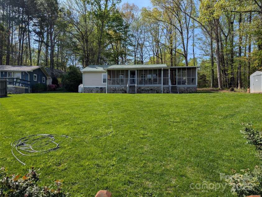 6778 Emerald Isle Drive, Sherrills Ford, NC 28673.  MLS# CAR4246939, YatesRealty ID 6190. 