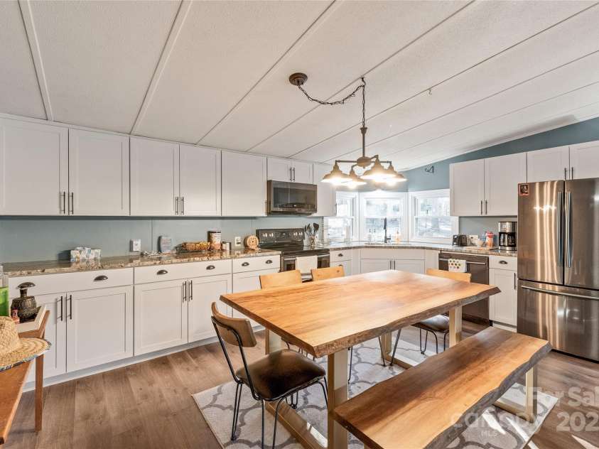 6778 Emerald Isle Drive, Sherrills Ford, NC 28673.  MLS# CAR4246939, YatesRealty ID 6190. 