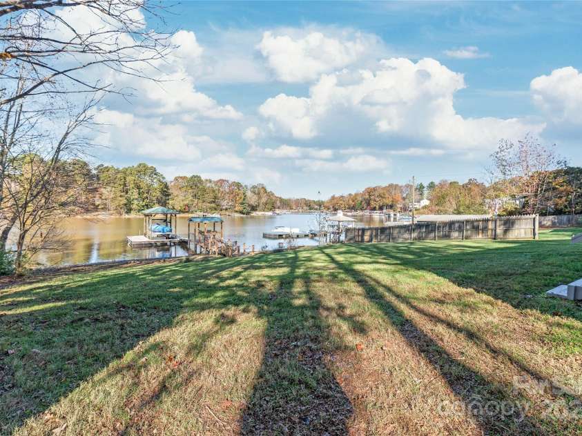 6778 Emerald Isle Drive, Sherrills Ford, NC 28673.  MLS# CAR4246939, YatesRealty ID 6190. 