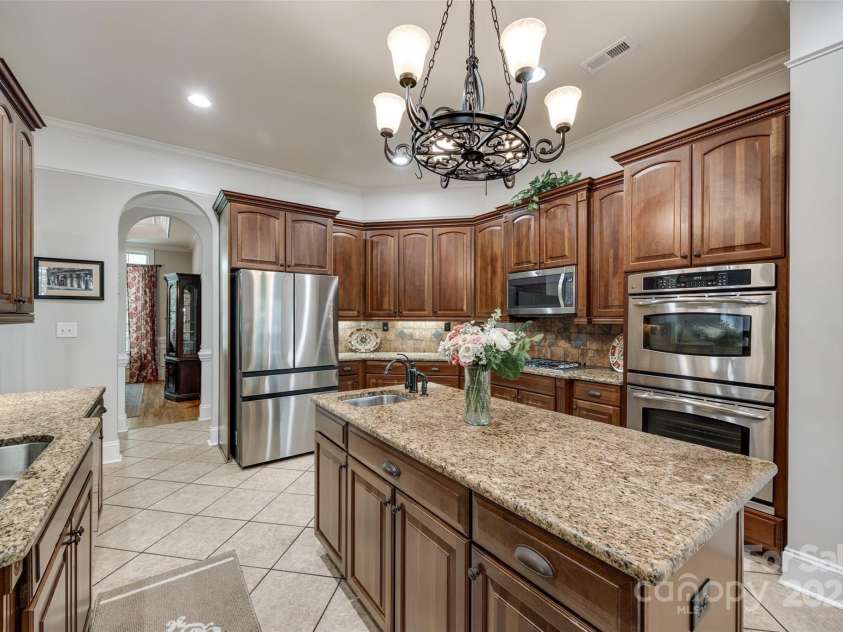 364 Stone Cliff Lane, Clover, SC 29710.  MLS# CAR4247525, YatesRealty ID 6192. 