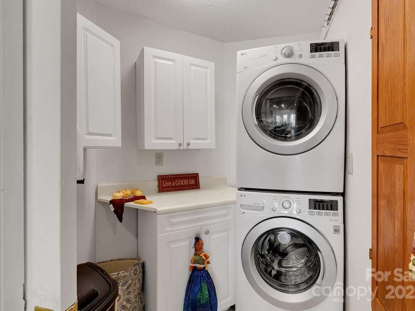 122 Windy Hills Lane, Leicester, NC 28748.  MLS# CAR4240865, YatesRealty ID 6195. Laundry