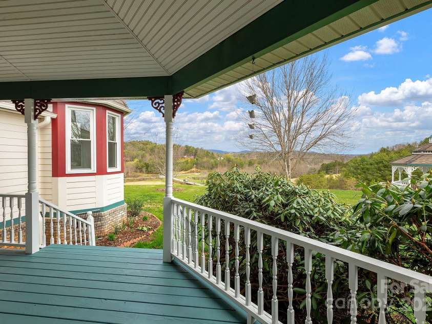 122 Windy Hills Lane, Leicester, NC 28748.  MLS# CAR4240865, YatesRealty ID 6195. Porch