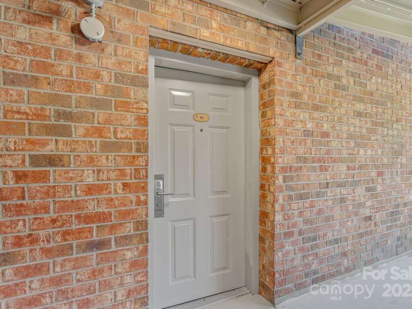 111 Bowling Park Road, Asheville, NC 28803.  MLS# CAR4280920, YatesRealty ID 6198. 