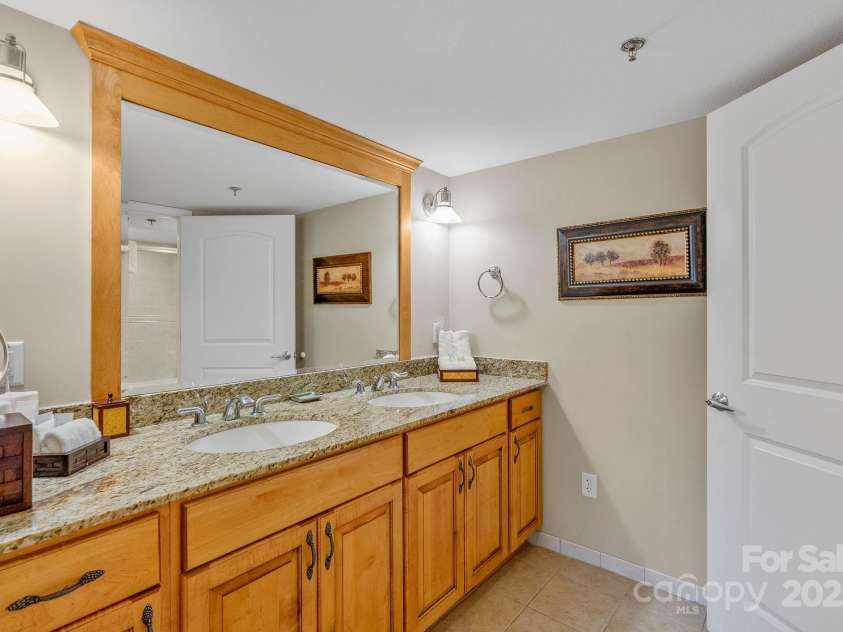 111 Bowling Park Road, Asheville, NC 28803.  MLS# CAR4280920, YatesRealty ID 6198. 