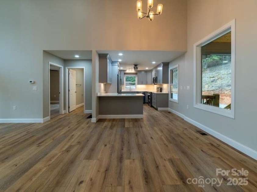 515 Kinsland Road, Franklin, NC 28734.  MLS# CAR4231077, YatesRealty ID 6199. 