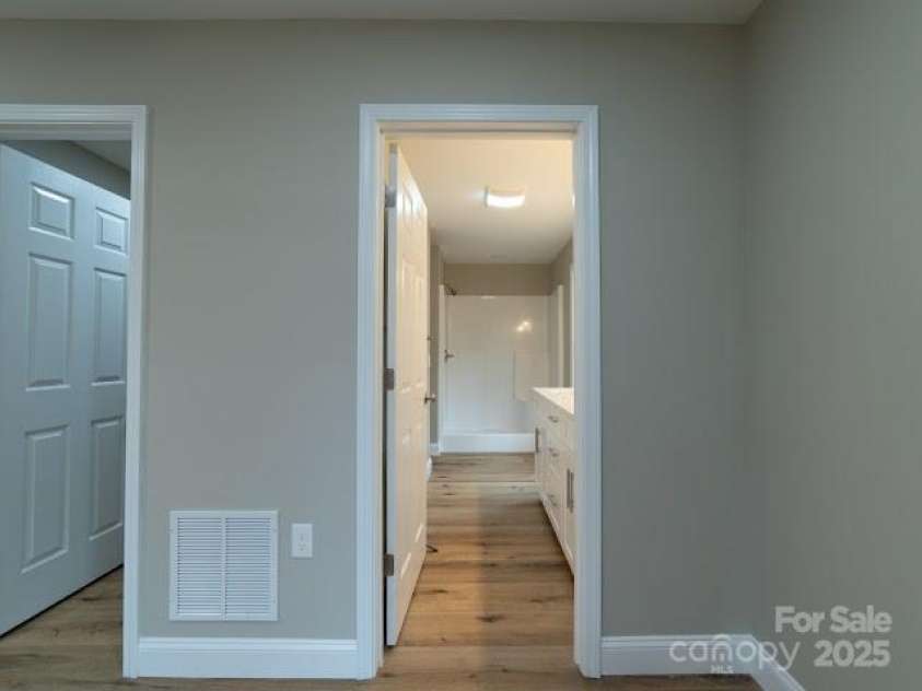 515 Kinsland Road, Franklin, NC 28734.  MLS# CAR4231077, YatesRealty ID 6199. 