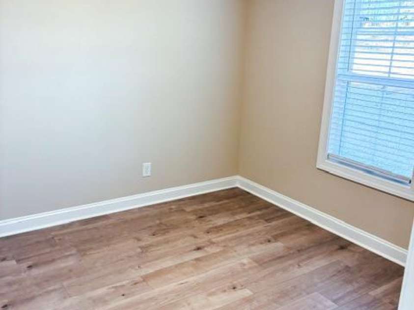 816 Evergreen Avenue, Kannapolis, NC 28081.  MLS# CAR4346562, YatesRealty ID 6199. Bedroom