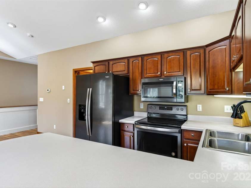 307 #7 Blue Ridge Drive, Marion, NC 28752.  MLS# CAR4298364, YatesRealty ID 62. 