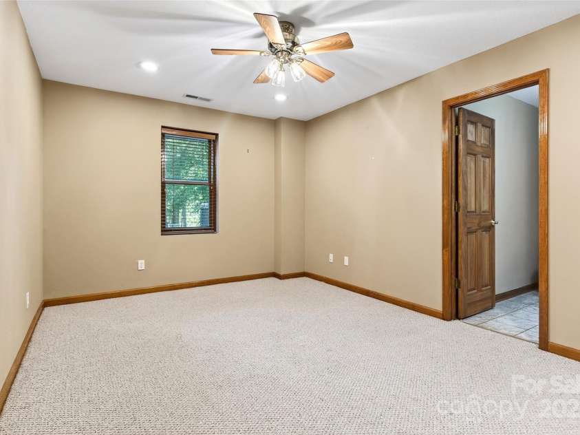 307 #7 Blue Ridge Drive, Marion, NC 28752.  MLS# CAR4298364, YatesRealty ID 62. 