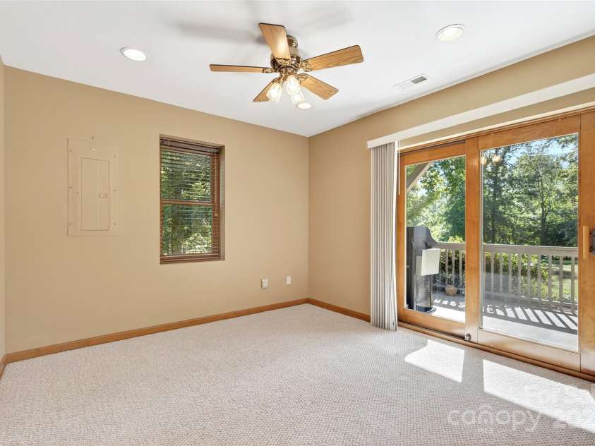 307 #7 Blue Ridge Drive, Marion, NC 28752.  MLS# CAR4298364, YatesRealty ID 62. 