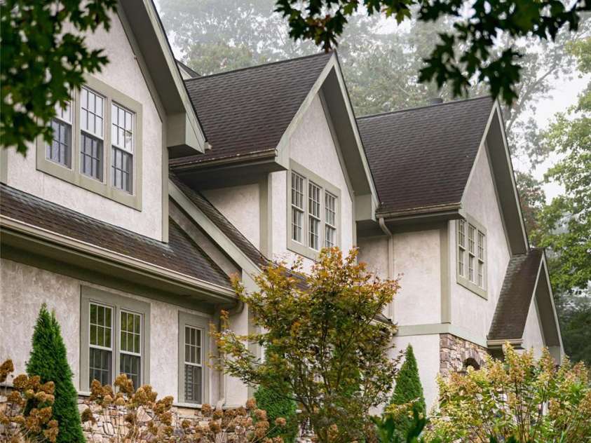 53 Cedar Hill Drive, Asheville, NC 28803.  MLS# CAR4301741, YatesRealty ID 62. 