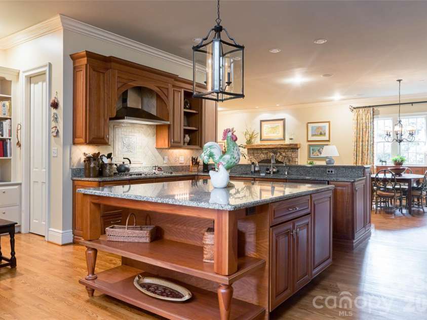 53 Cedar Hill Drive, Asheville, NC 28803.  MLS# CAR4301741, YatesRealty ID 62. 