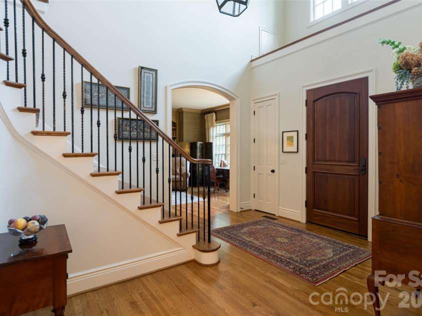 53 Cedar Hill Drive, Asheville, NC 28803.  MLS# CAR4301741, YatesRealty ID 62. Foyer
