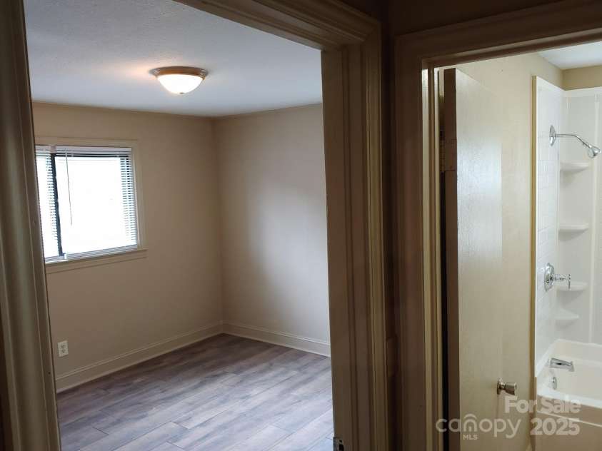 20 Frosted Lane, Burnsville, NC 28714.  MLS# CAR4226376, YatesRealty ID 620. 